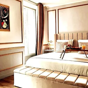 Apartment Da Vinci Montmartre Aircon, Paris
